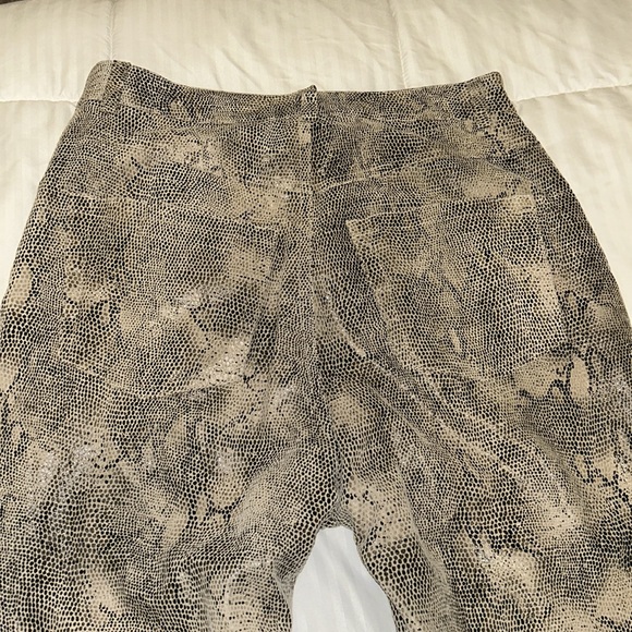Vintage MIXIT SNAKE SKIN SNAKE PRINT PANTS.. - Picture 3 of 16